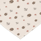 Niedlicher Igel und Pilzwaldmuster Kurzer Tischläufer (Ecke)