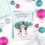 Niedlicher Illustrierter Schneemann & Kinder Nicht Feiertagskarte<br><div class="desc">Diese Lieblingskarte beinhaltet niedlichen illustrierte Kinder und einen Schneemann, die Worte "Die schönste Zeit des Jahres" mit Bergen & Kiefern im Hintergrund. Auf der Rückseite befindet sich ein Schneeflockenmuster auf einem weihnachtlich grünen Hintergrund. Eine bezaubernde Karte, um Ihre Wünsche für den Feiertag zu senden.</div>