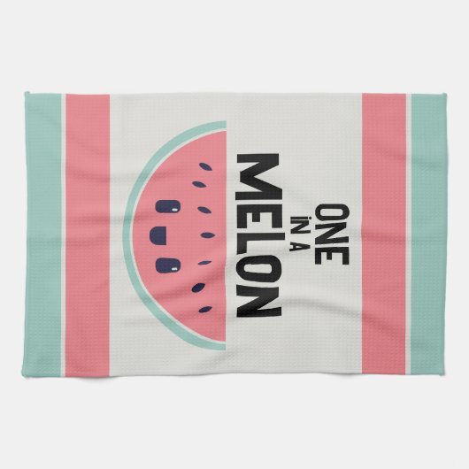 Niedlicher in einem Melon Geschirrtuch (Horizontal)