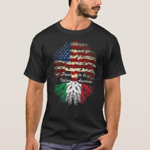 Niedlicher italienischer Flaggenbaum ist stolz auf T-Shirt