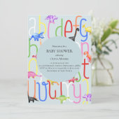 Niedlicher Junge Dinosaurier und Alphabet Babydusc Einladung (Stehend Vorderseite)