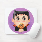 Niedlicher Junge in einem Vampirkostüm Mousepad (Mit Mouse)