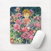Niedlicher Junge mit Blume aus rotem Peony (von Ro Mousepad (Mit Mouse)