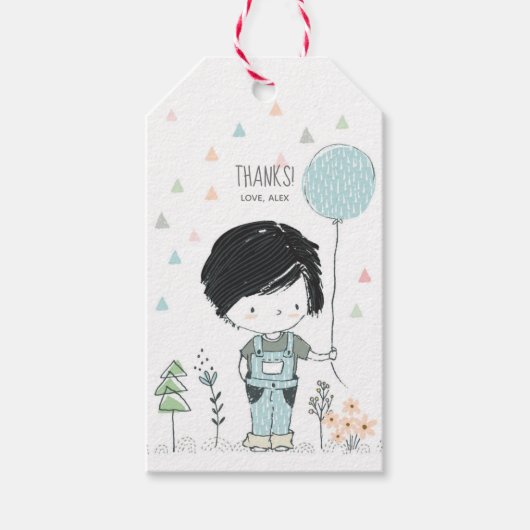 Niedlicher Junge schwarze Haare Geburtstag Danke, Geschenkanhänger (Vorderseite)