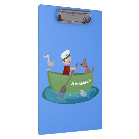 Niedlicher Junge Segelschiff und Hunderuderschiff  Klemmbrett (Rechts)