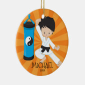 Niedlicher Karate-Jungen-personalisierte Keramik Ornament (Rechts)