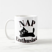Niedlicher Kat-Nickerchen-Enthusiast Kaffeetasse (Links)