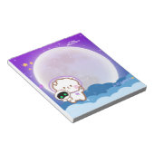 Niedlicher Kawaii-Astronaut Jinnie im lila Weltrau Notizblock (angewinkelt)
