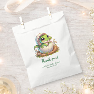 Niedlicher Kawaii Baby Alligator mit Babydusche Geschenktütchen