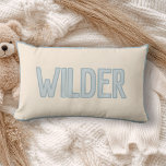 Niedlicher Kids Name mit Imitats Trimm Lendenkissen<br><div class="desc">Fügen Sie eine gemütliche Vintage Touch mit diesem Niedlichen Kids Name Old School Oma Ästhetik Kissen! Mit einem nostalgischen Design mit Imitaten besticht das Hotel durch seinen personalisierten Akzent für einen gemütlichen,  Retro-inspirierten Raum!</div>