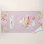 niedlicher Kindergarten verzaubert in Monogramm Strandtuch (Vorderseite)