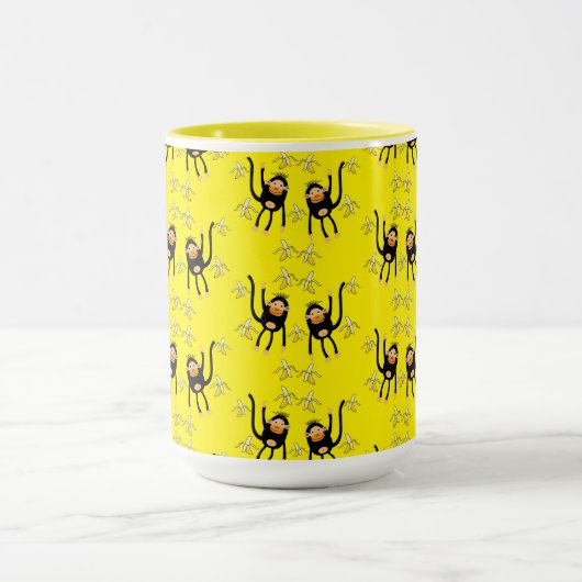 Niedlicher kleiner Affe und Bananen Tasse (Zentrum)