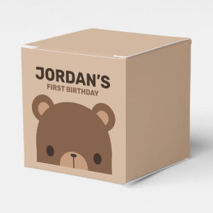 Niedlicher kleiner brauner Bär Geburtstag Geschenkschachtel