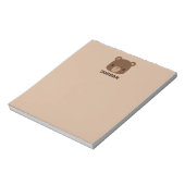 Niedlicher kleiner brauner Bär mit Personalisierte Notizblock (Rotiert)