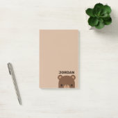 Niedlicher kleiner brauner Bär mit Personalisierte Post-it Klebezettel (Büro)