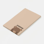 Niedlicher kleiner brauner Bär mit Personalisierte Post-it Klebezettel (angewinkelt)