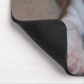 Niedlicher kleiner Bulldoggen-Welpe Mousepad (Ecke)