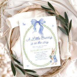 Niedlicher kleiner Bunny ist auf dem Weg Babydusch Einladung