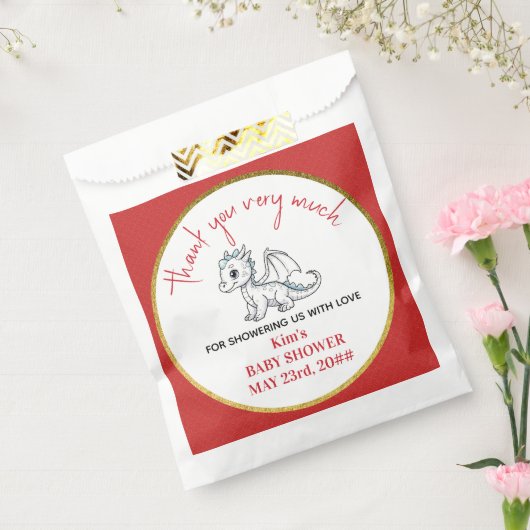 Niedlicher Kleiner Drache ist auf dem Weg Red Baby Geschenktütchen (Versiegelt)