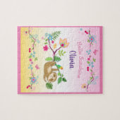 niedlicher kleiner Faultier auf rosa und gelbem Hi Puzzle (Horizontal)