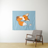 Niedlicher kleiner Fuchs sieht Schmetterling zu Wandteppich (Beispiel (Horizontal))