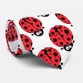niedlicher kleiner goofy Ladybug mit vielen Spots Krawatte (Gerollt)