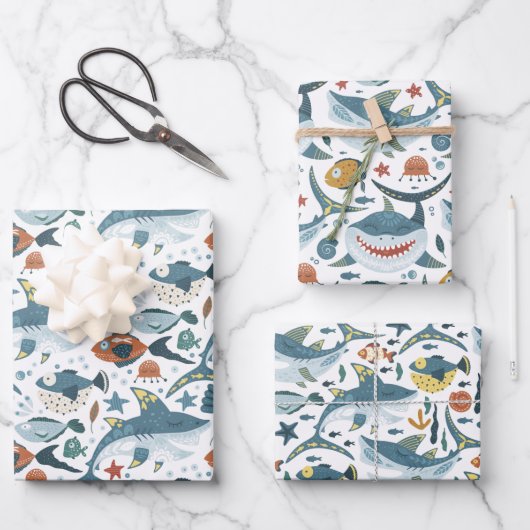Niedlicher kleiner Hai unter Meerestier Geschenkpapier Set (Vorderseite)