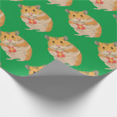Niedlicher kleiner Hamster mit Weihnachtsgeschenk Geschenkpapier (Ecke)