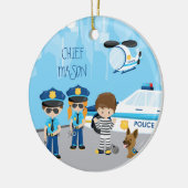 Niedlicher kleiner Kid Cartoon Polizist Weihnachte Keramik Ornament (Links)