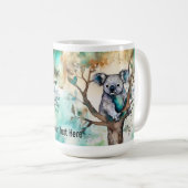 Niedlicher Koala-Bär-Becher im Baum – Personalisie Kaffeetasse (VorderseiteRechts)