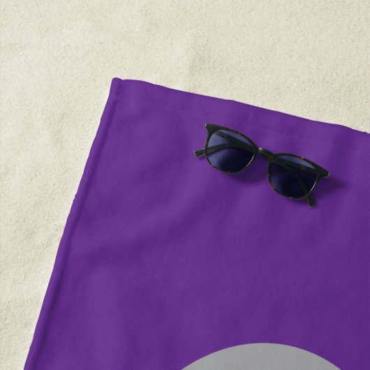 Niedlicher Koala-Bär mit Blätter Cartoon-Abbildung Strandtuch (Beispiel)