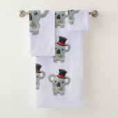 Niedlicher Koala in einem schwarzen Top Hat Badhandtuch Set (Insitu)
