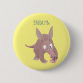 Niedlicher komischer Aardvark-Cartoon Button (Vorderseite)