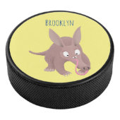 Niedlicher komischer Aardvark-Cartoon Eishockey Puck (3/4)