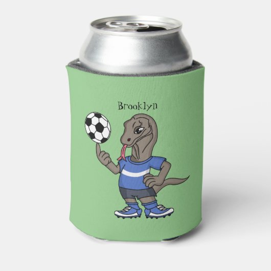 Niedlicher Komodo-Drache beim Fußballspielen Carto Dosenkühler (Kanne Rückseite)