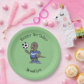 Niedlicher Komodo-Drache beim Fußballspielen Carto Pappteller (Party)