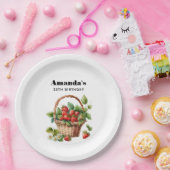 Niedlicher Korb voller Erdbeeren Geburtstag Pappteller (Party)