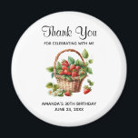 Niedlicher Korb voller Erdbeeren Party Vielen Dank Magnet<br><div class="desc">Ein Magnet mit frischer Sommerluft. Eine niedliche Abbildung mit frisch gepflückten Erdbeeren,  die einen malerischen Korb füllen.</div>