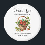 Niedlicher Korb voller Erdbeeren Party Vielen Dank Magnet<br><div class="desc">Ein Magnet mit frischer Sommerluft. Eine niedliche Abbildung mit frisch gepflückten Erdbeeren,  die einen malerischen Korb füllen.</div>