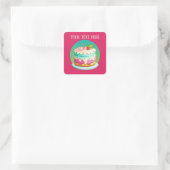 Niedlicher Kuchen mit Backwürfeln Quadratischer Aufkleber (Tasche)