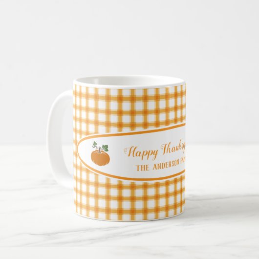 Niedlicher Kürbisgelber Orange Karierter Erntedank Kaffeetasse (Vorderseite Links)