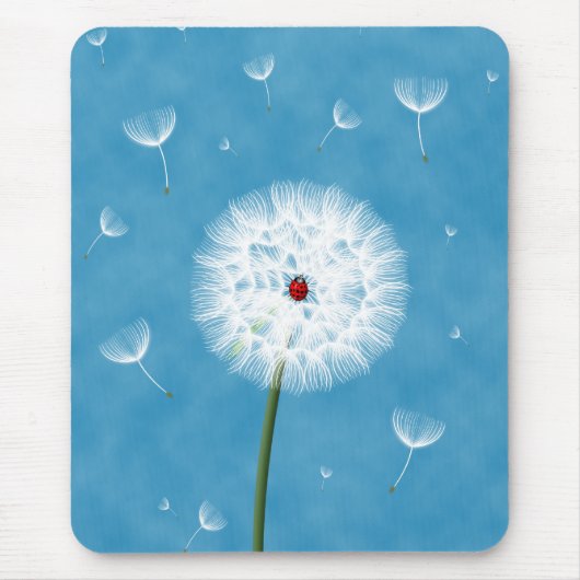 Niedlicher Ladybug auf einem Löwenzahn Mousepad (Vorne)