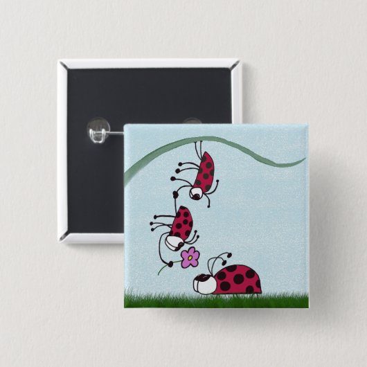 Niedlicher Ladybug, der seine Liebe zeichnet Button (Vorne & Hinten)