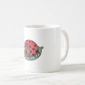 Niedlicher Ladybug mit schwarzen Herzstücken Kaffeetasse (VorderseiteRechts)