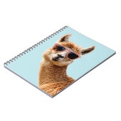 Niedlicher Lama mit Sonnenbrille auf Notizblock (Linke Seite)