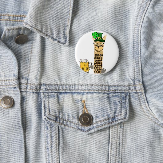 Niedlicher Lama-trinkenden Bier-St Patrick Button (Beispiel)