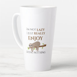 Niedlicher Lazy Sloth, der auf Baumwoll-Funny-Text Milchtasse