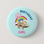 Niedlicher Lazy Sloth mit Sun & Rainbow Birthday G Button (Vorderseite)