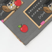 Niedlicher Lehrer mit Apple-Cartoon Fleecedecke (Ecke)