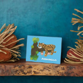 Niedlicher Leopardenschlaf in Cartoon-Abbildung Fotoplatte (Seite)